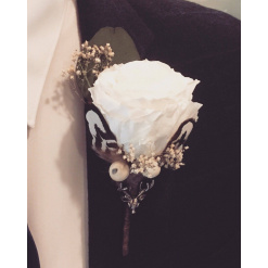 Preserved Dried Everlasting Flower Buttonhole 2
