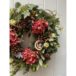 Luxury Christmas Artisan Fresh Foliage Wild Door Wreath with Hydrangea